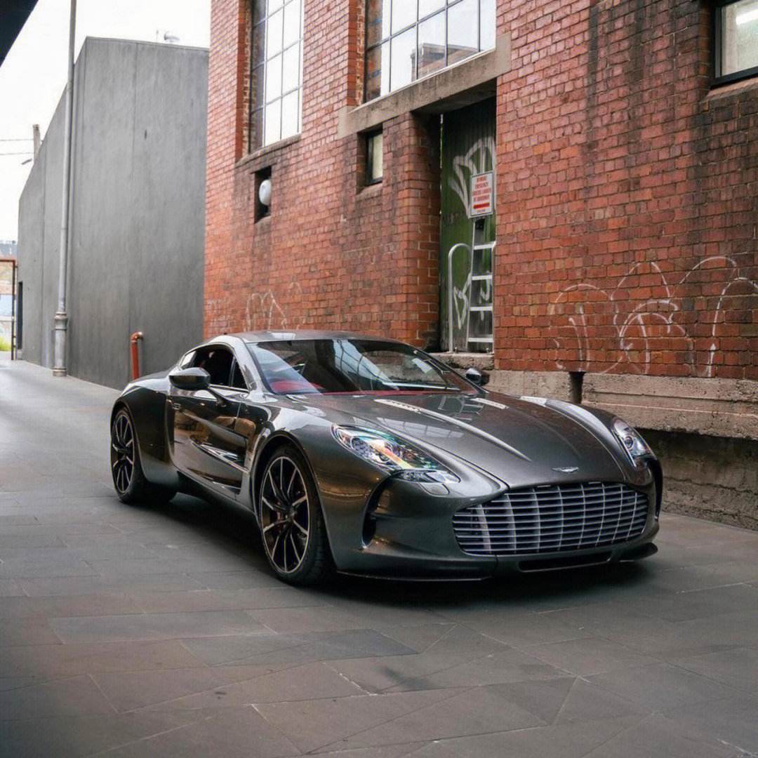 包含阿斯顿马丁（AstonMartin）的词条